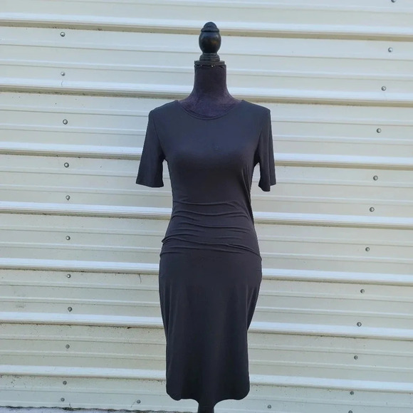 Yelete Stretch Short Sleeve Midi Dress Knee Length Short Sleeve BLACK Sz MEDIUM - Picture 1 of 7